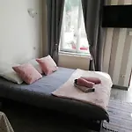 Domaine De La Tour Carree - 3 Gæstehus 3*