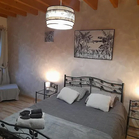 Domaine De La Tour Carree - 3