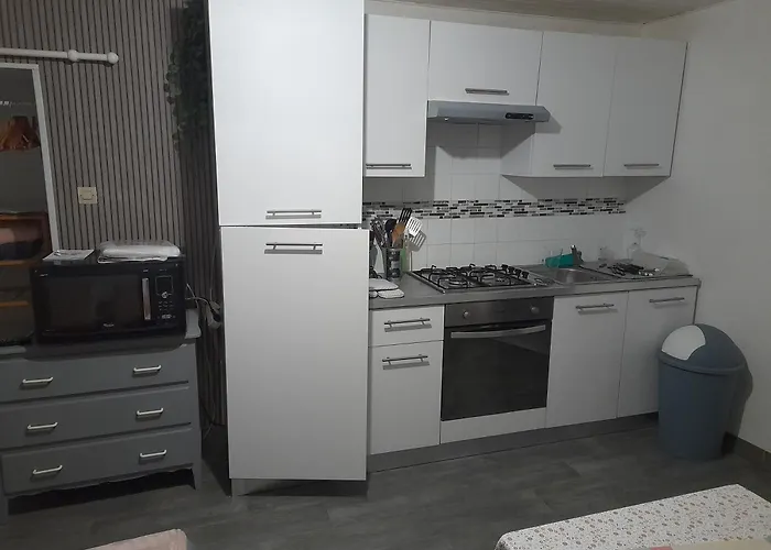 Domaine De La Tour Carree - 3 3*