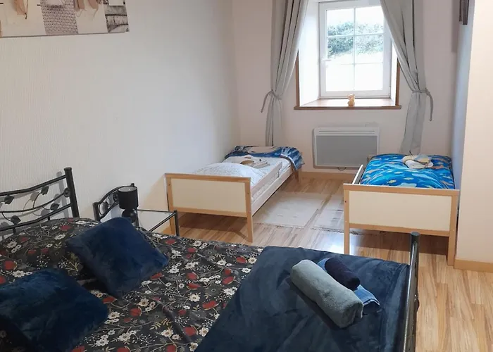 Domaine De La Tour Carree - 3 3* Benoitville