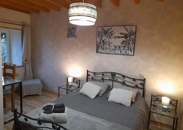 Domaine De La Tour Carree - 3